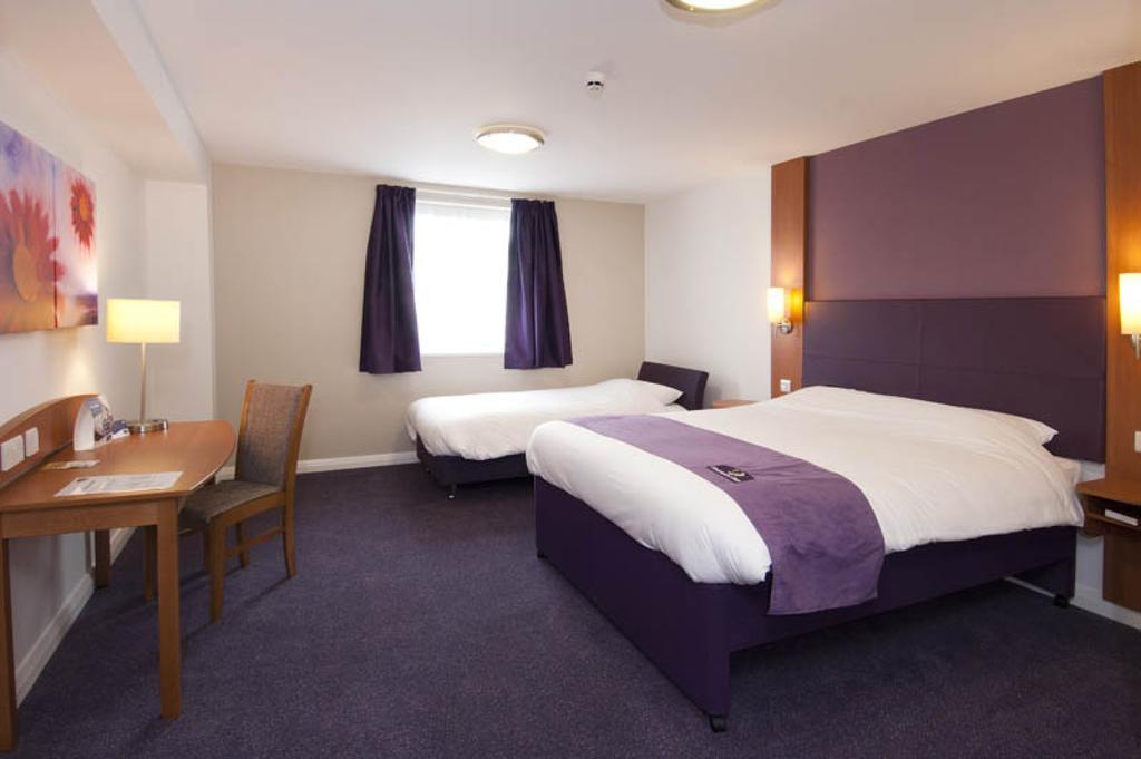 Comfort Inn Kensington Londra Cameră foto