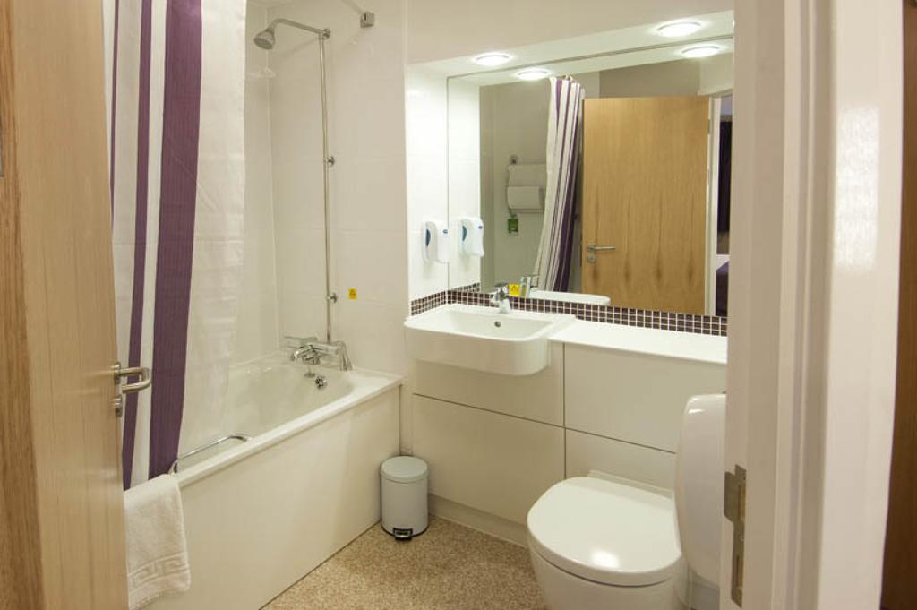 Comfort Inn Kensington Londra Exterior foto