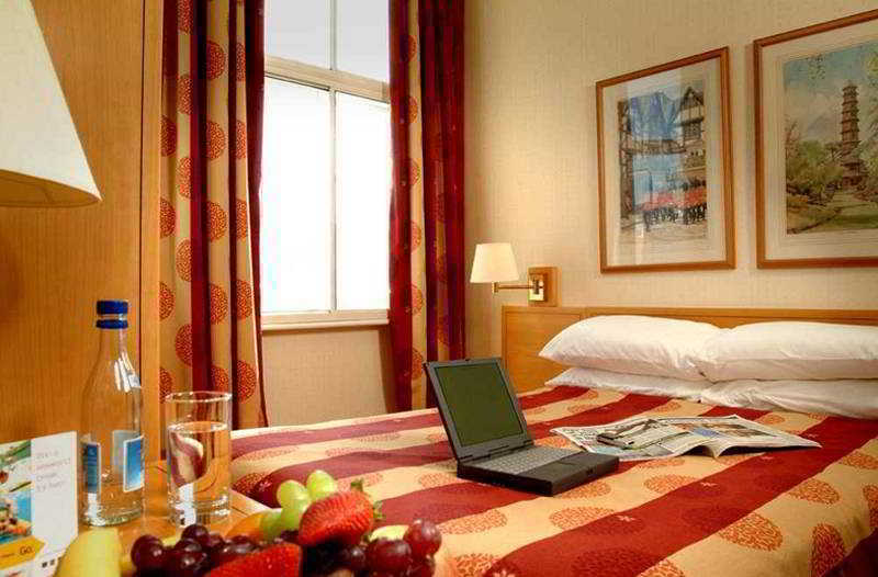 Comfort Inn Kensington Londra Cameră foto